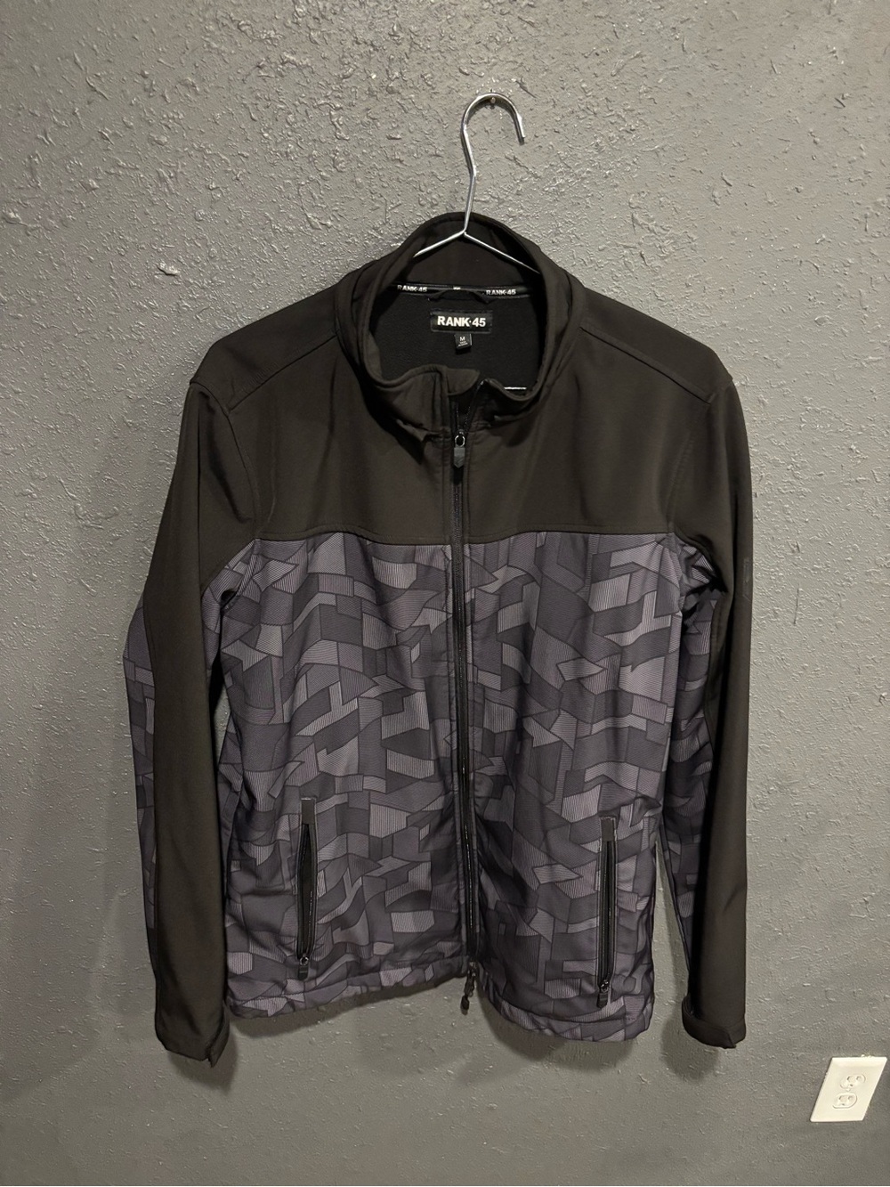 Men’s Rank 45 Black & Gray Patterned Full-Zip Jacket